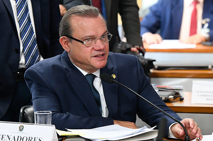 Wellington articula expulsão de prefeitos do PL que apoiam Pivetta e amplia crise interna no partido